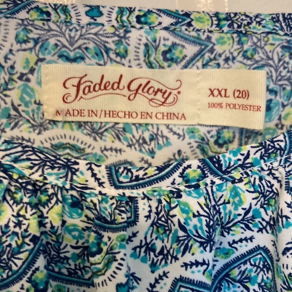 Tank XXL NWOT camisole style, adjustable straps - Picture 2 of 7